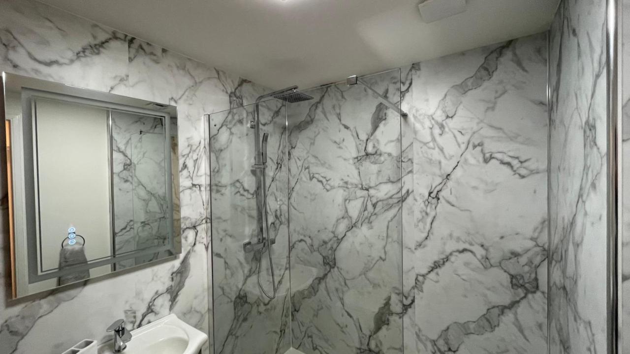 The Forge, Elegant Luxury Apartment With Bike Store - Sleeps 4 Wick  Dış mekan fotoğraf